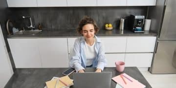 The Ultimate Guide to Crafting a Freelance Portfolio That Wins US Clients - Cover Image