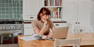 Managing Money During Job Loss: US Guide to Stability - Cover Image